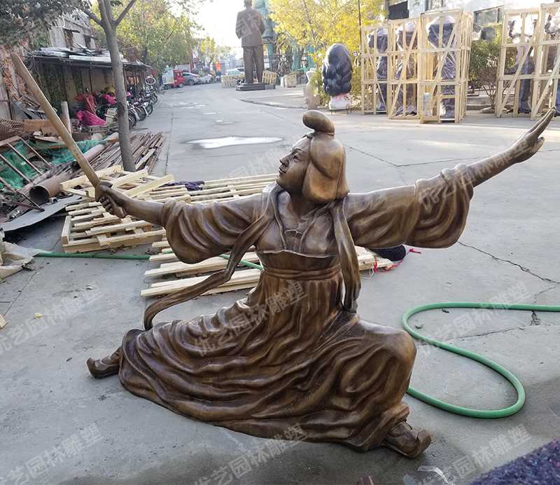 舞劍銅人物雕塑，古代銅人物雕塑
