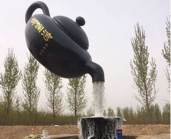 景觀雕塑定制，天壺雕塑，流水茶壺雕塑